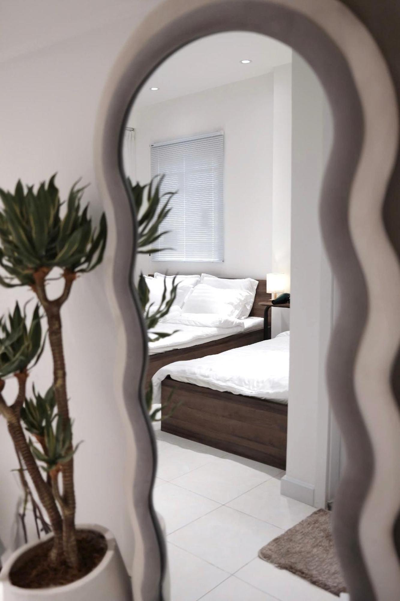 הו צ'י מין סיטי Benhouse Homestay מראה חיצוני תמונה